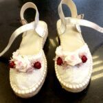 Sandalia con flores de foan y detalles florales